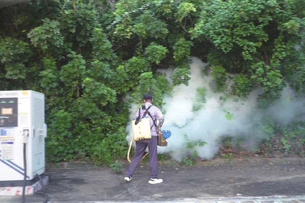 和平開展“兩清一滅”愛國衛(wèi)生統(tǒng)一行動(dòng)